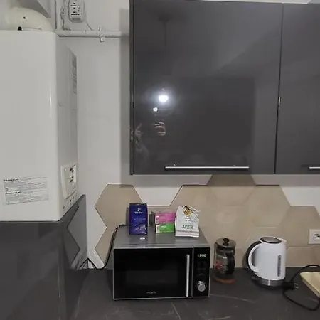 Etaj 4 Fără Lift. Garsoniera Moderna, Bloc Nou