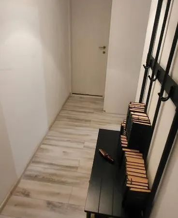 Etaj 4 Fără Lift. Garsoniera Moderna, Bloc Nou *