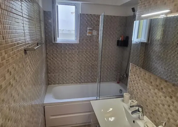 28 Constantin Brancoveanu, Craiovita, Self Check-in