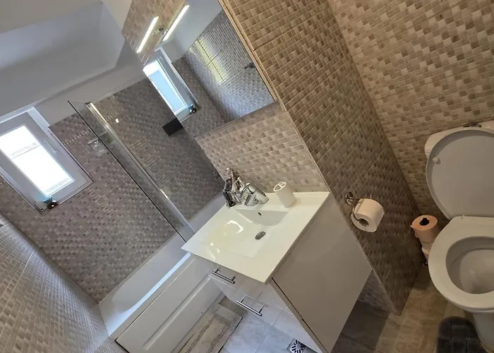 28 Constantin Brancoveanu, Craiovita, Self Check-in 公寓 *