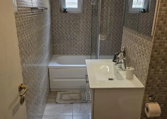 28 Constantin Brancoveanu, Craiovita, Self Check-in